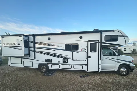 Forest River Sunseeker 3010DS 30 Class C