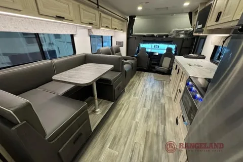 Forest River Sunseeker 3010DS 30 Class C