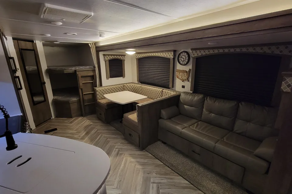 Ryan's Forest River Evo 2850 Travel Trailer