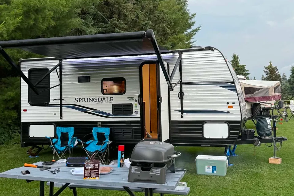 Wilse Keystone Springdale 1750RD Travel Trailer