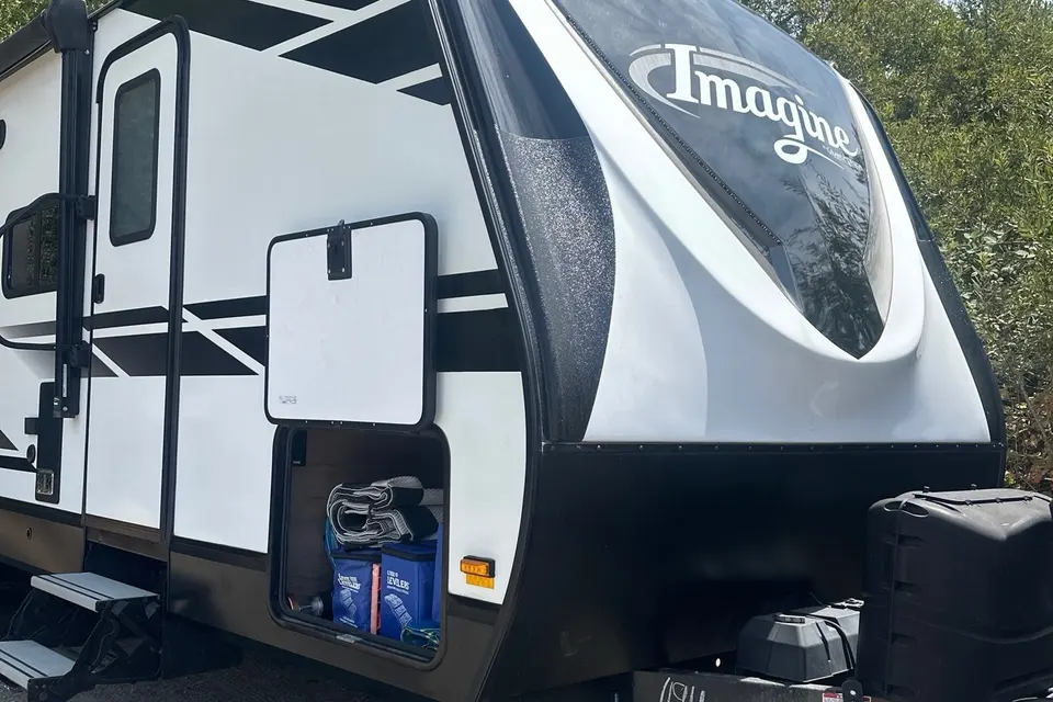 Damaris's Grand Design Imagine 2800 BH Travel Trailer