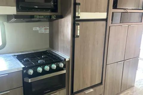 Damaris's Grand Design Imagine 2800 BH Travel Trailer