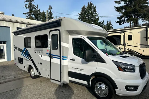 GM's Coachmen Cross Trail 20BHTA Class C