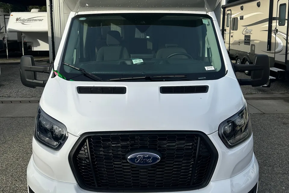 GM's Coachmen Cross Trail 20BHTA Class C
