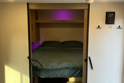 Adrenaline Keystone COLEMAN 25B Travel Trailer