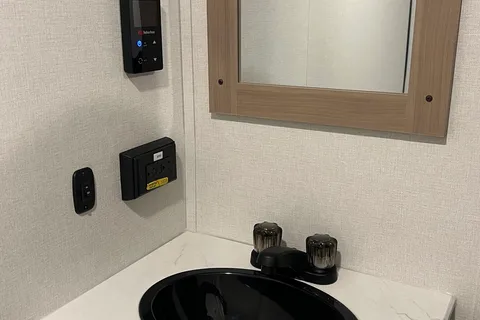 Adrenaline Keystone COLEMAN 25B Travel Trailer