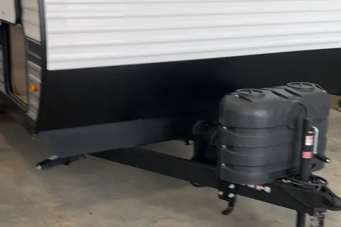 Adrenaline Keystone COLEMAN 25B Travel Trailer
