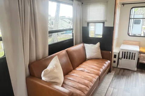 Austin's Heartland Milestone Fifth Wheel