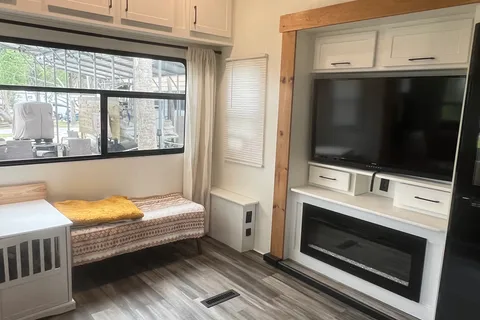 Austin's Heartland Milestone Fifth Wheel