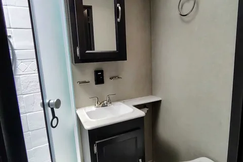 Family friendly - 2020 Palomino Puma Travel Trailer