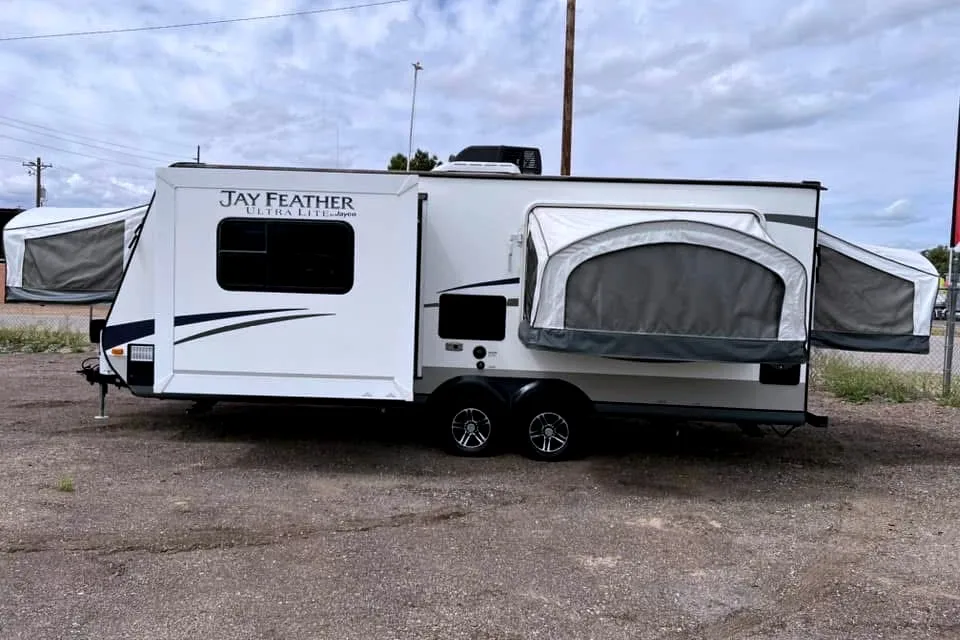 Sleeps 10 | 55” Theater Projector | SUV Towable Jayco X23F Hybrid Trailer | Starlink WiFi Available | Kids and Pets Friendly