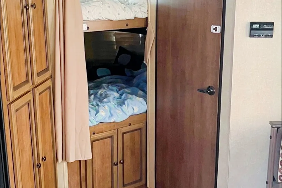Our Happy Place - Shadow Cruiser 279 DBS Travel Trailer