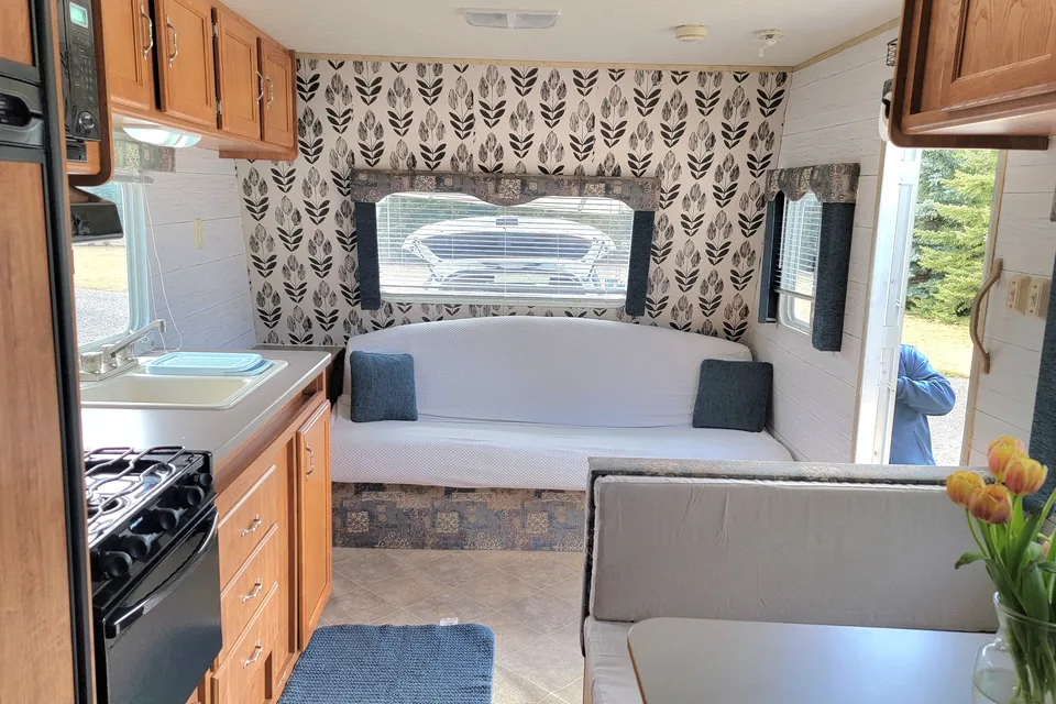 GLAMPING MADE Easy (pet friendly)