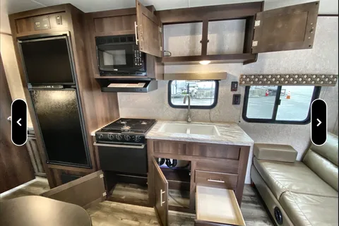 Jayco Jay Flight 264BW Rocky Mountain Edition Travel Trailer