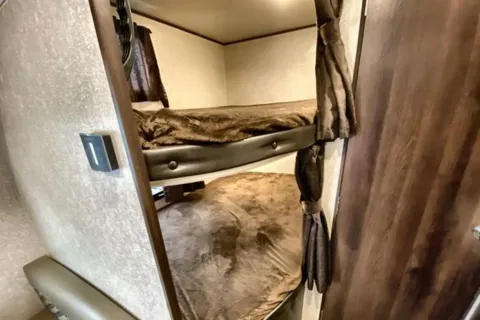 Jayco Jay Flight 264BW Rocky Mountain Edition Travel Trailer