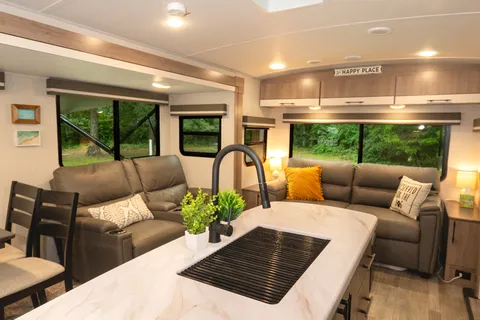 Grand Design 2970RL Travel Trailer (Aka: Florinda)