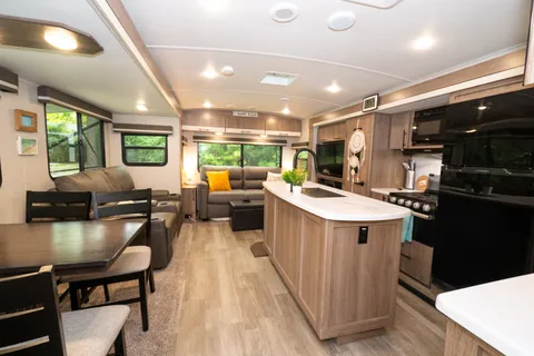 Grand Design 2970RL Travel Trailer (Aka: Florinda)