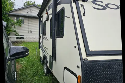 15 foot Palomino 147x Hybrid