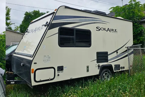 Palomino 147x Solaire Hybrid