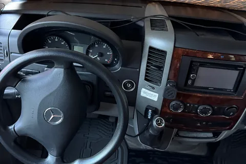 Travel in Class Mercedes-Benz Isata3 Class C