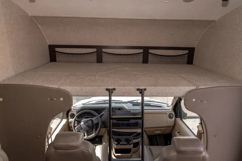 ## 🚐 Location VR familial – Jayco Redhawk Classe C 24 pi | Canada & États-Unis (USA)