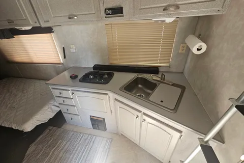 Steven's Regency RV Fx 1800 Toy Hauler