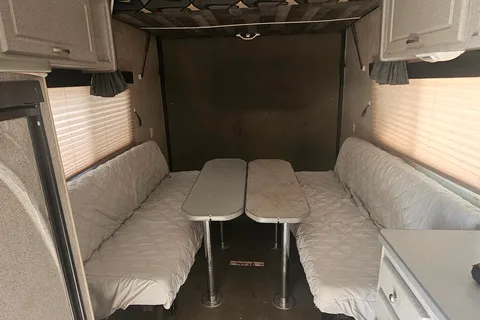 Steven's Regency RV Fx 1800 Toy Hauler