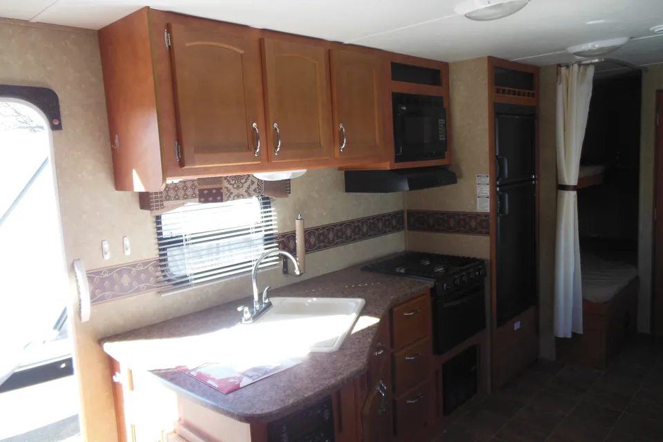 Victor 's Gulfstream  Trailmaster Travel Trailer