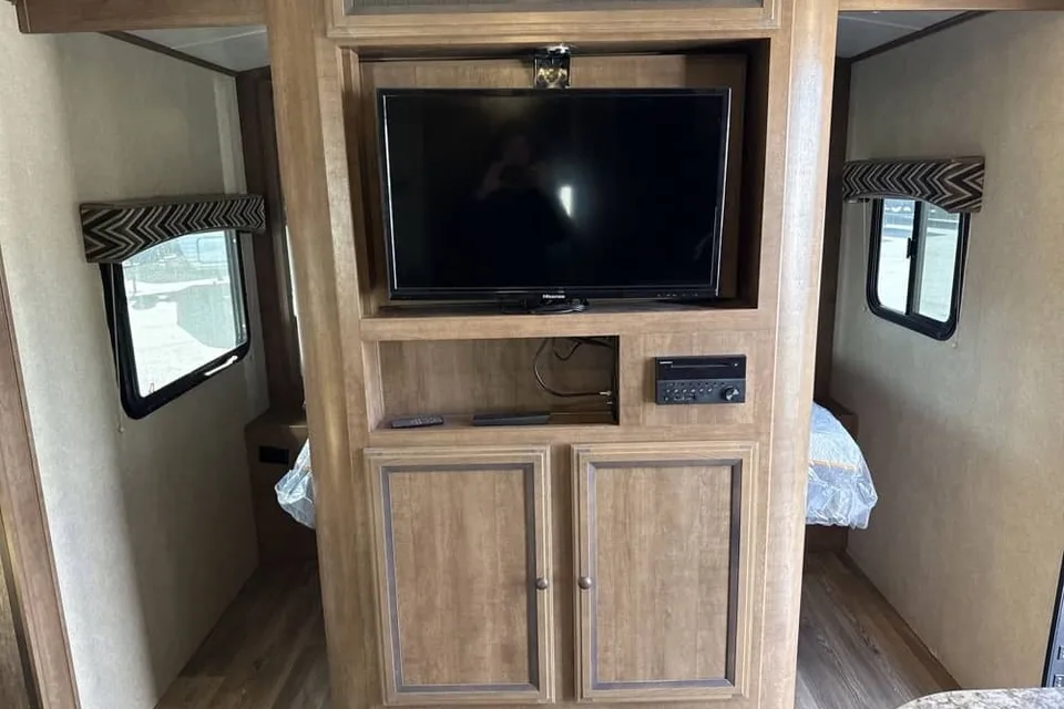 Cruiser RV Shadow Cruiser Travel Trailer