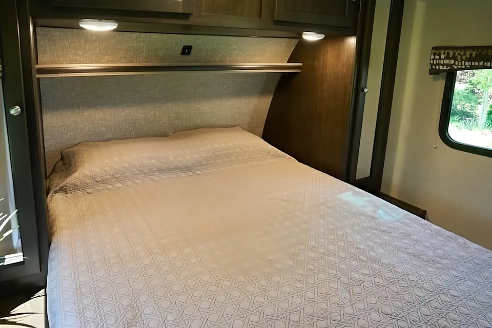 Cruiser RV Shadow Cruiser Travel Trailer