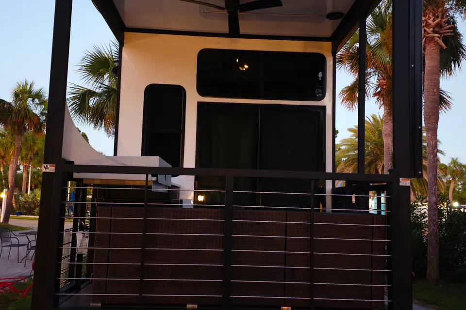 Raul's Salem veranda 42" Veranda 42 Travel Trailer