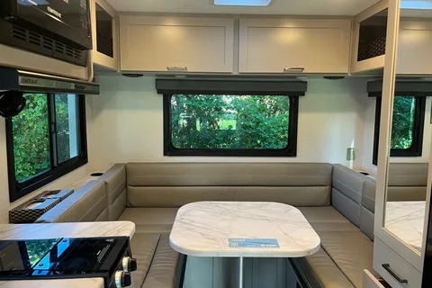 Huan's Coleman 19 EZ Class C