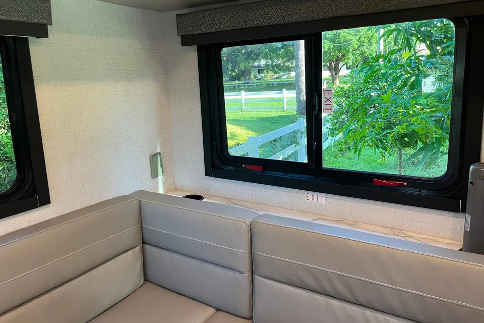 Huan's Coleman 19 EZ Class C