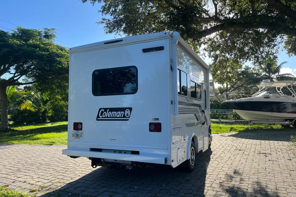 Huan's Coleman 19 EZ Class C