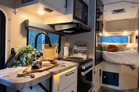 Le Refuge — Boho chic | 2022 | Simple, confortable & prêt à partir 🌿