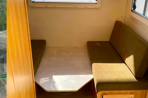 Escape 19
