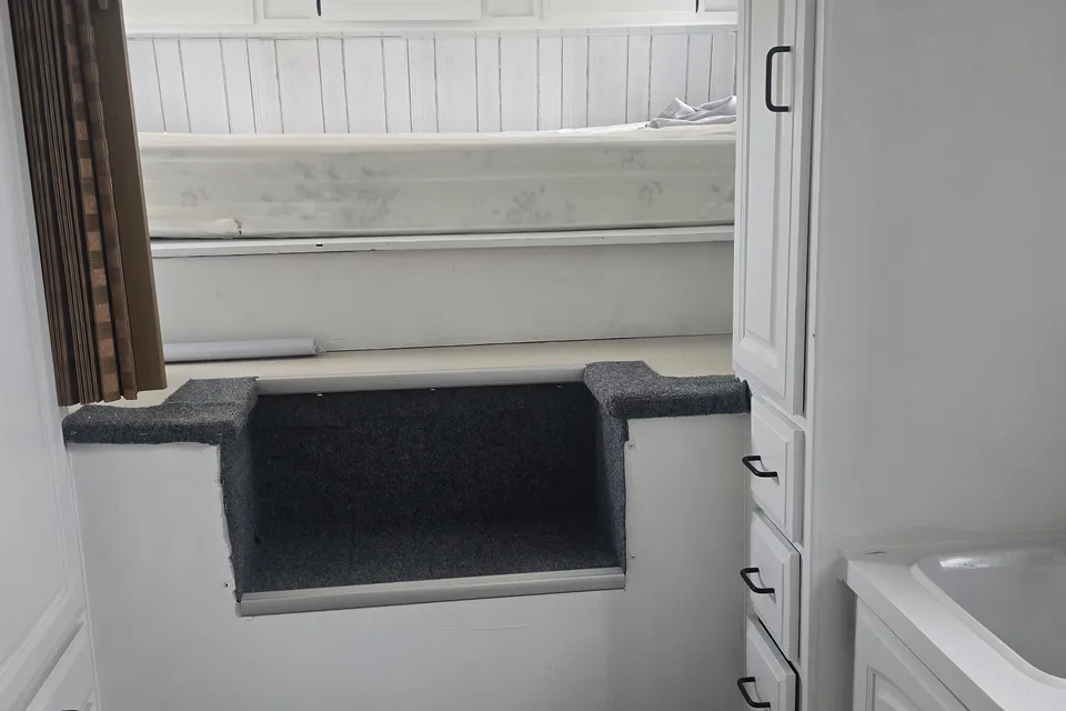Lisa's fleetwood Wilderness Fifth Wheel