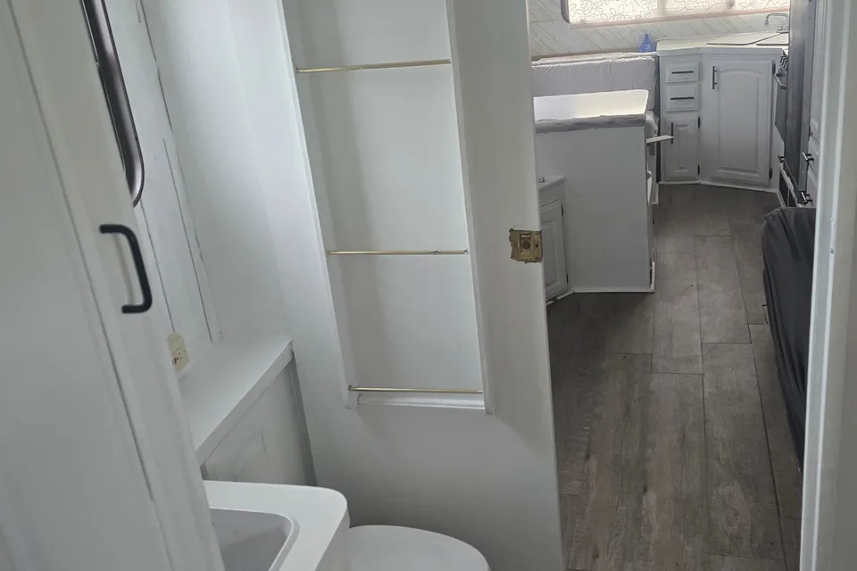 Lisa's fleetwood Wilderness Fifth Wheel