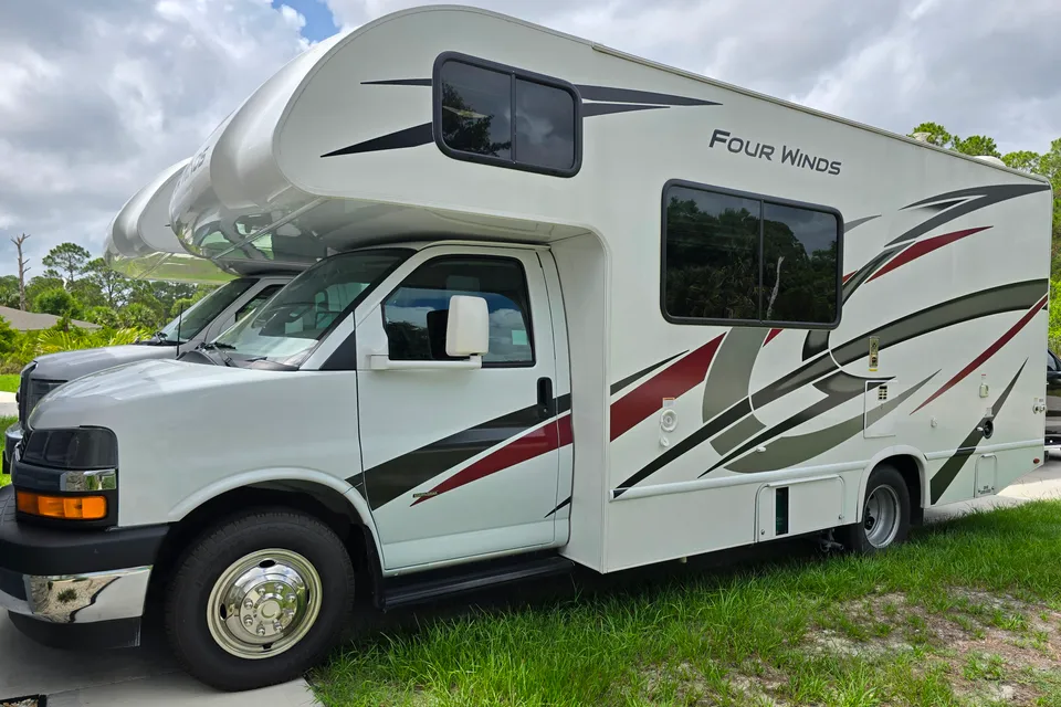 Thor Four Winds Class C Motorhome