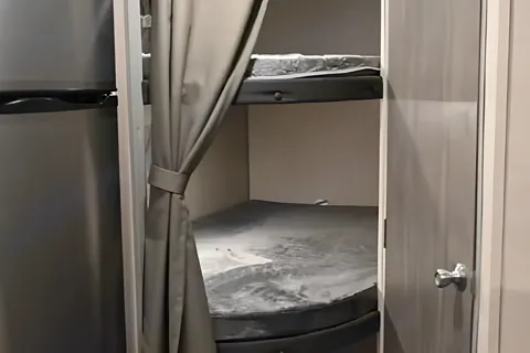 'Cat' the 2022 Coachmen Catalina Summit ACO900