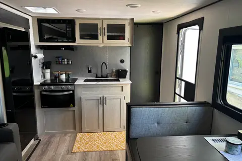 Grand River CL250 Travel Trailer