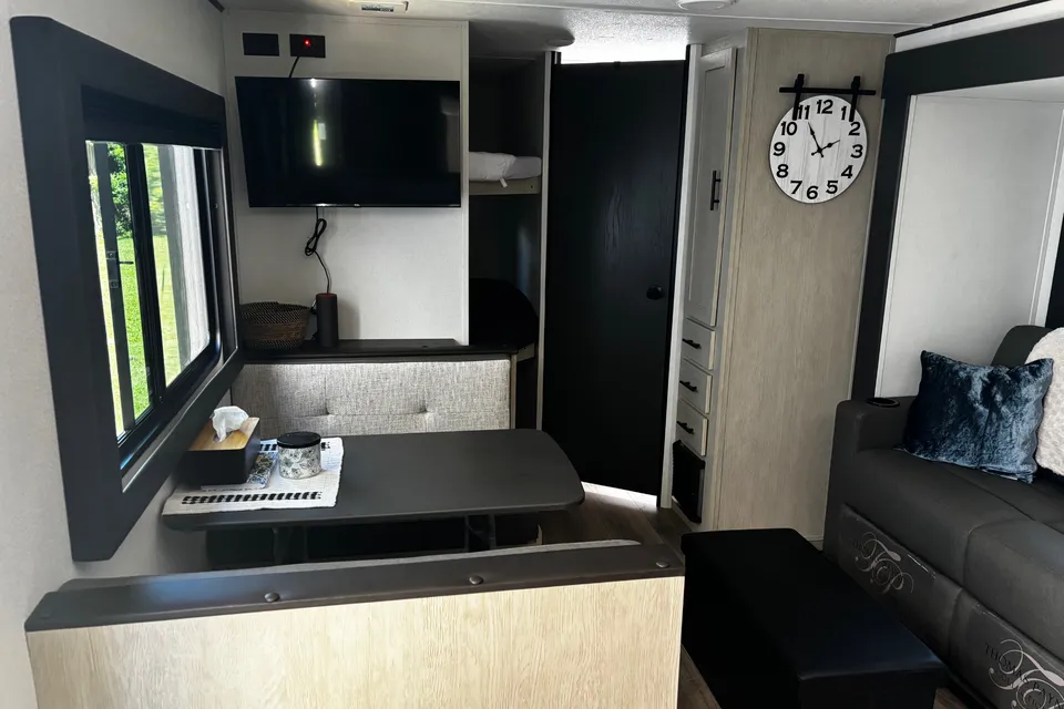 Grand River CL250 Travel Trailer