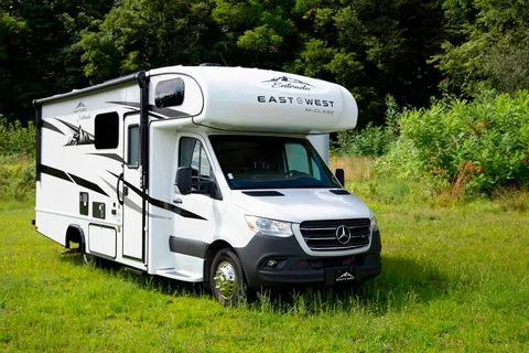 2023 Mercedes-Benz 24' Class-C (Diesel)
