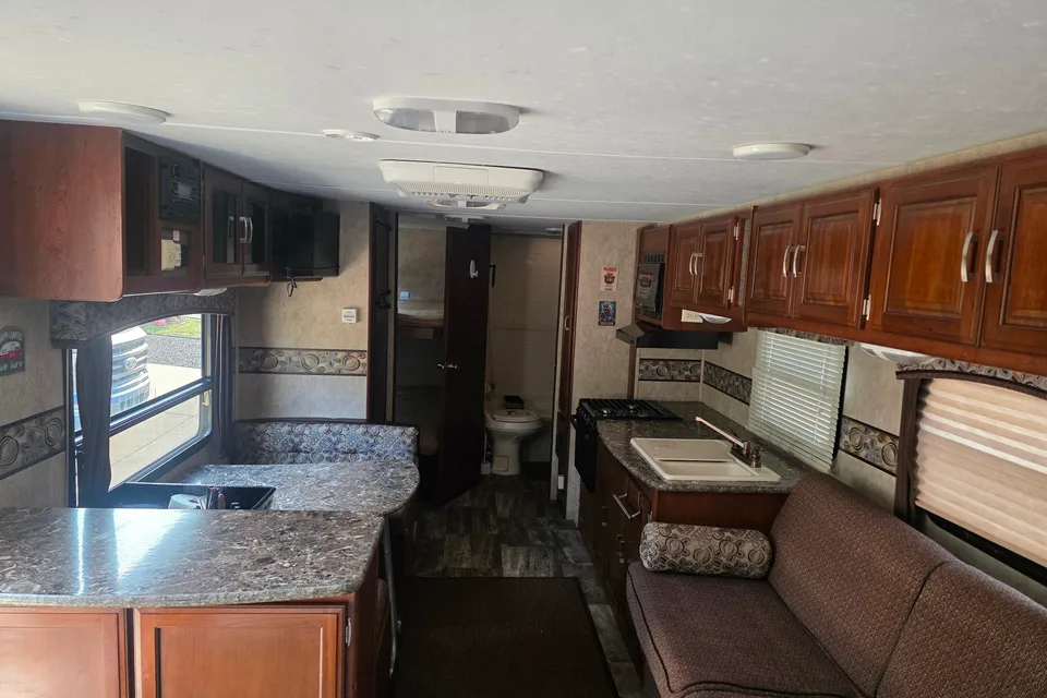 Ashleigh's Passport 28BS Travel Trailer