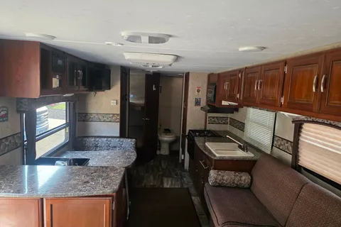 Ashleigh's Passport 28BS Travel Trailer (DELIVERY ONLY)