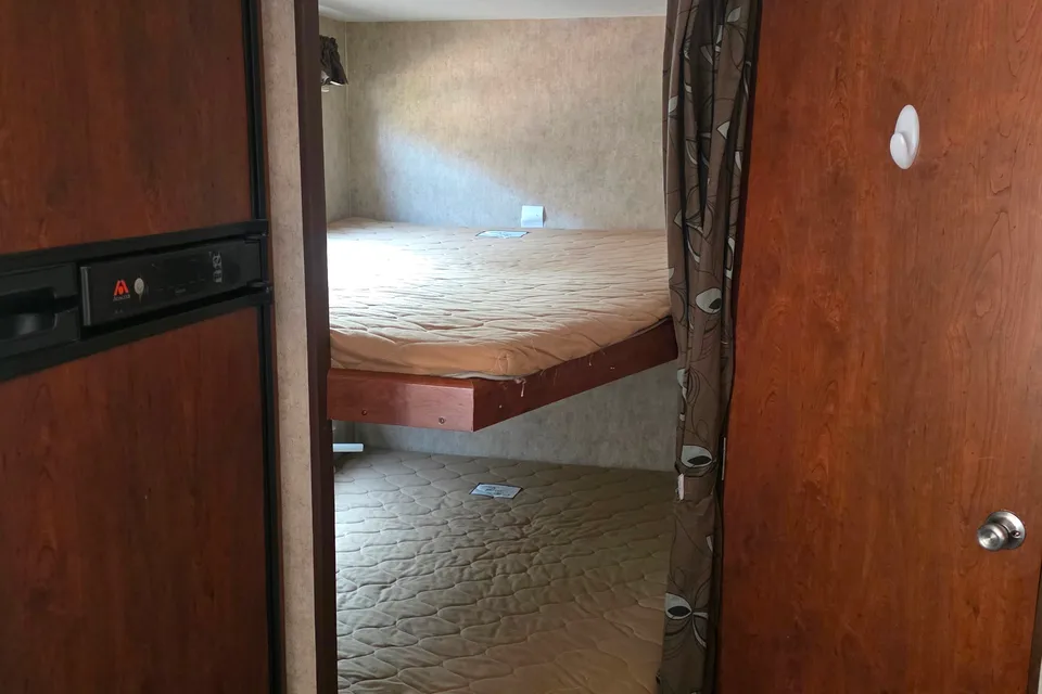 Ashleigh's Passport 28BS Travel Trailer