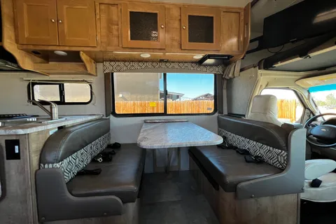 Perfect RV Getaway - 2020 Coachmen Leprechaun 