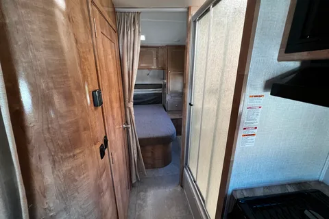 Perfect RV Getaway - 2020 Coachmen Leprechaun 