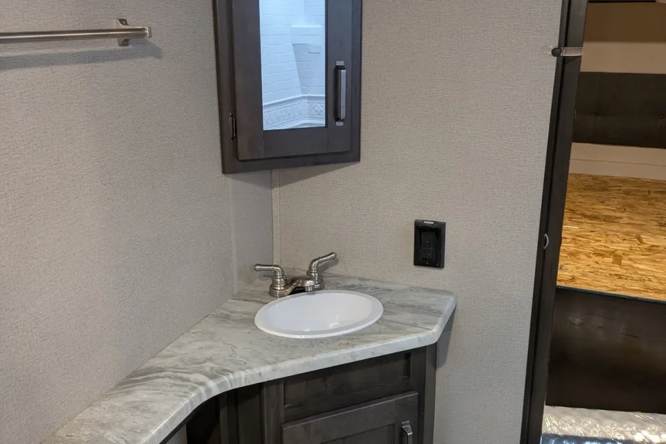 Tyler's Grand Design Trancend Xplor 245RL Travel Trailer