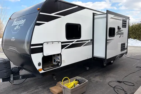 Pascale's Grand Design 2021 Grand Design Imagine XLS 23BHE Travel Trailer